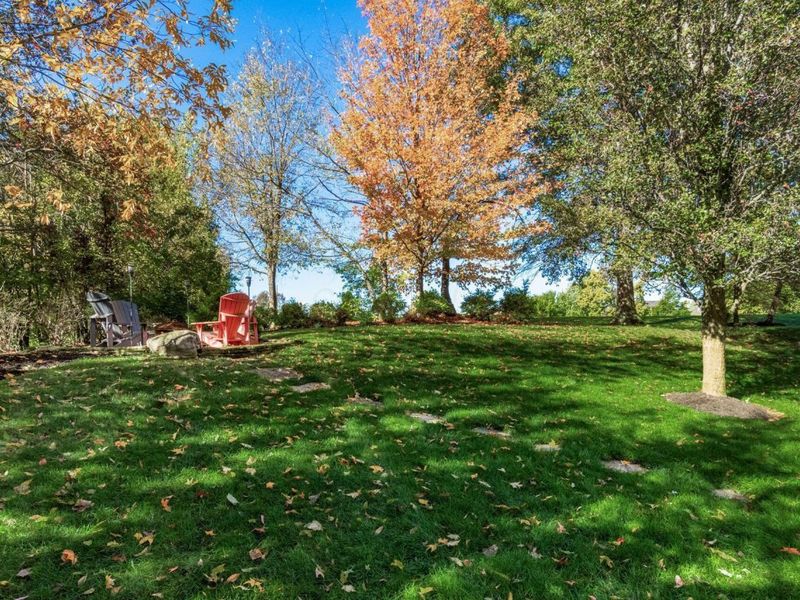 9083 Tartan Fields Drive, Dublin, OH 43017 Photo 3