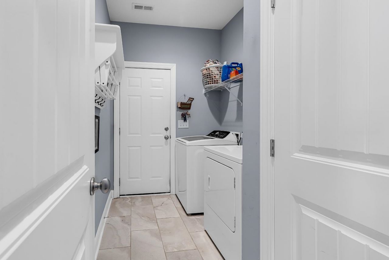 345 Waties Dr. Photo 25