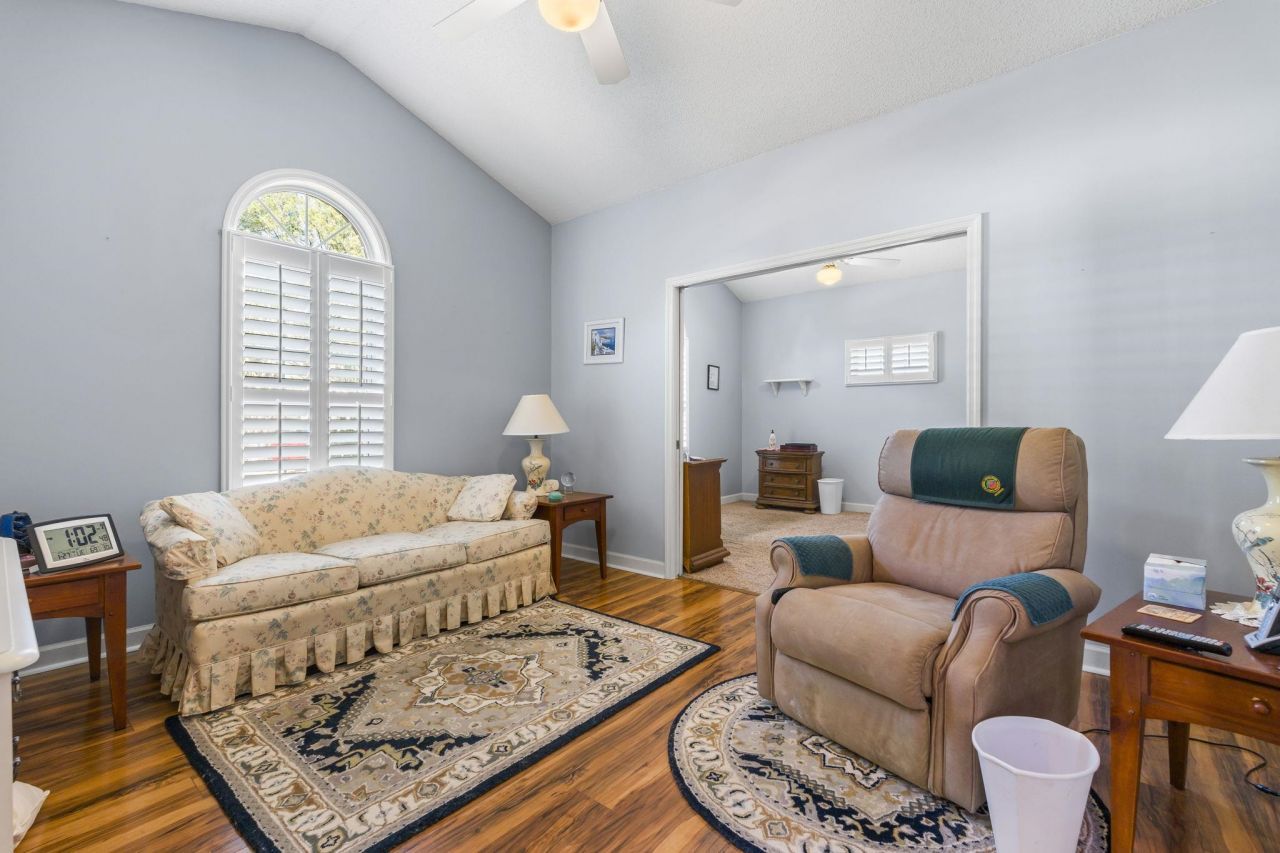 482 Shellbank Dr. Photo 20