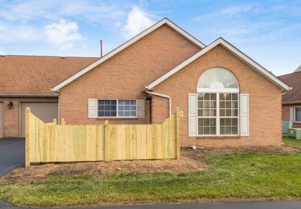 4920 Meadow Run Drive, Hilliard, OH 43026 Main Photo