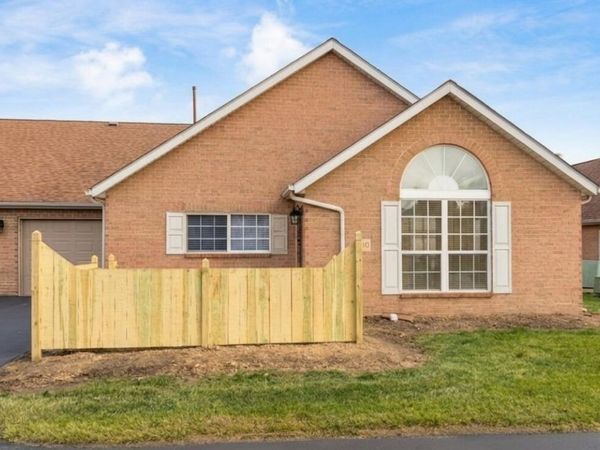 4920 Meadow Run Drive, Hilliard, OH 43026