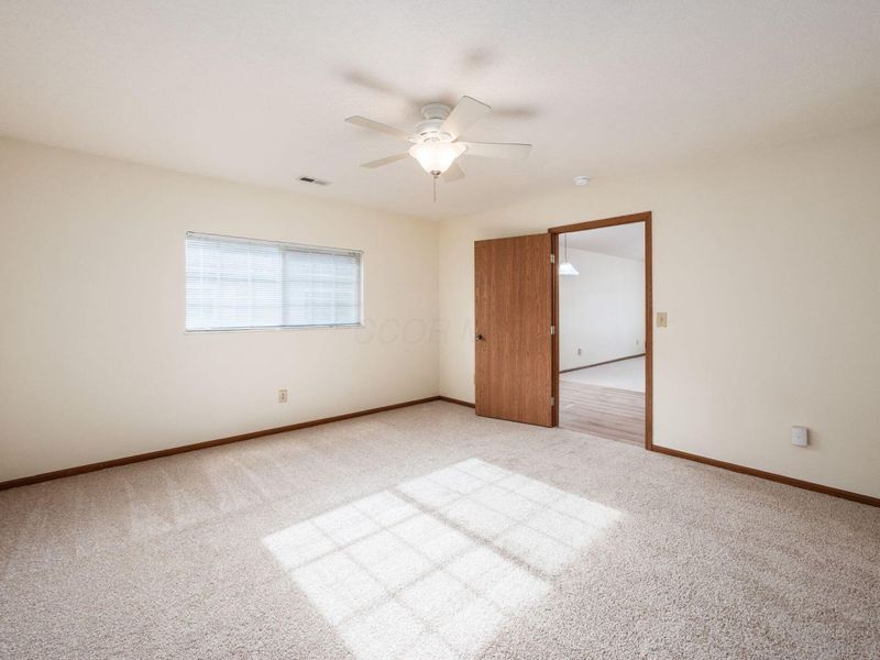 4920 Meadow Run Drive, Hilliard, OH 43026 Photo 14