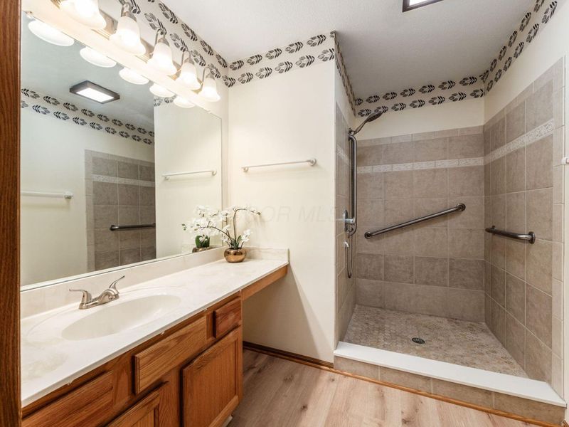 4920 Meadow Run Drive, Hilliard, OH 43026 Photo 17