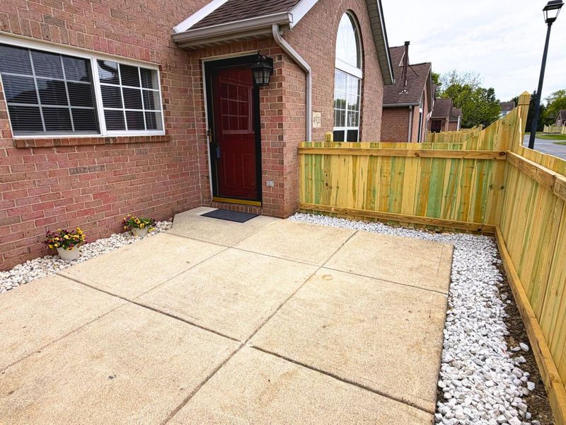 4920 Meadow Run Drive, Hilliard, OH 43026 Photo 3
