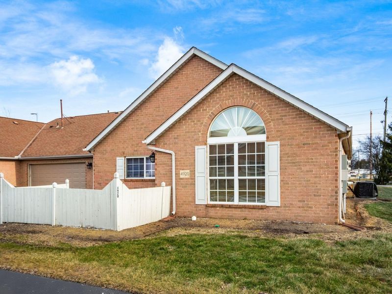 4920 Meadow Run Drive, Hilliard, OH 43026 Photo 3