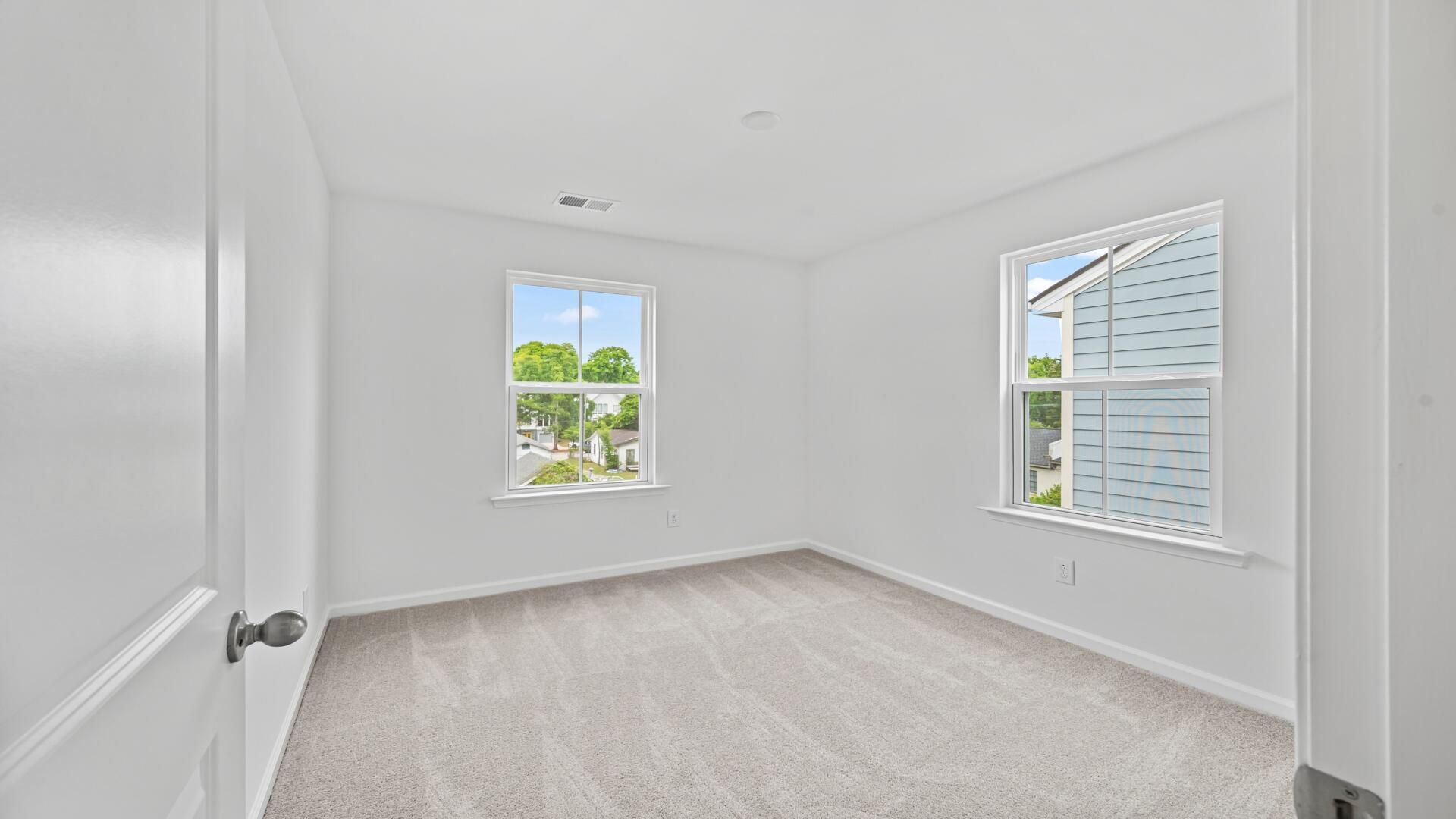 1818 Helm Avenue Photo 14