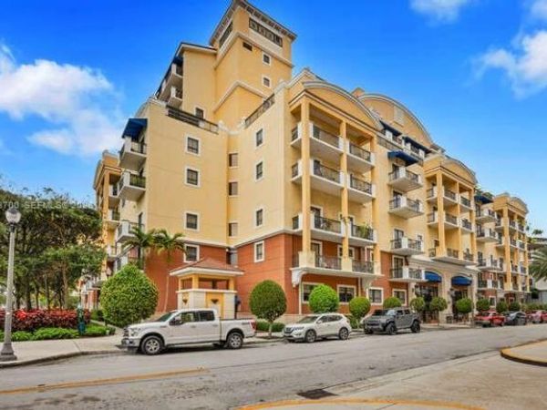 8395 SW 73rd Ave , Unit 104, Miami, FL 33143