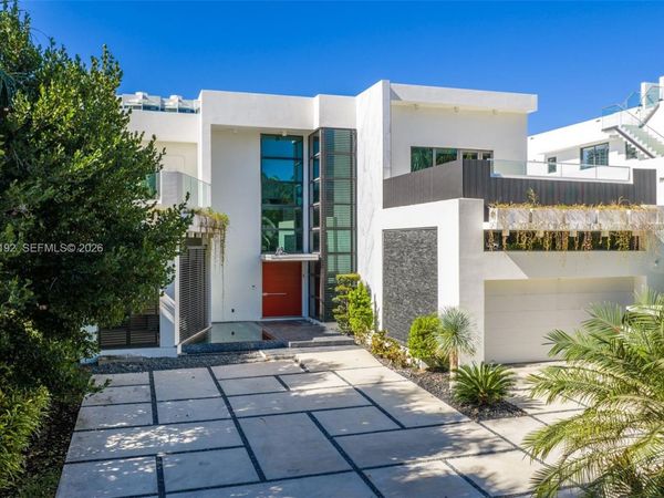 364 Golden Beach Dr , Golden Beach, FL 33160