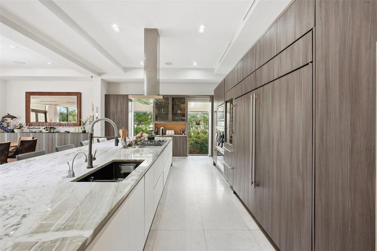 364 Golden Beach Dr , Golden Beach, FL 33160 Photo