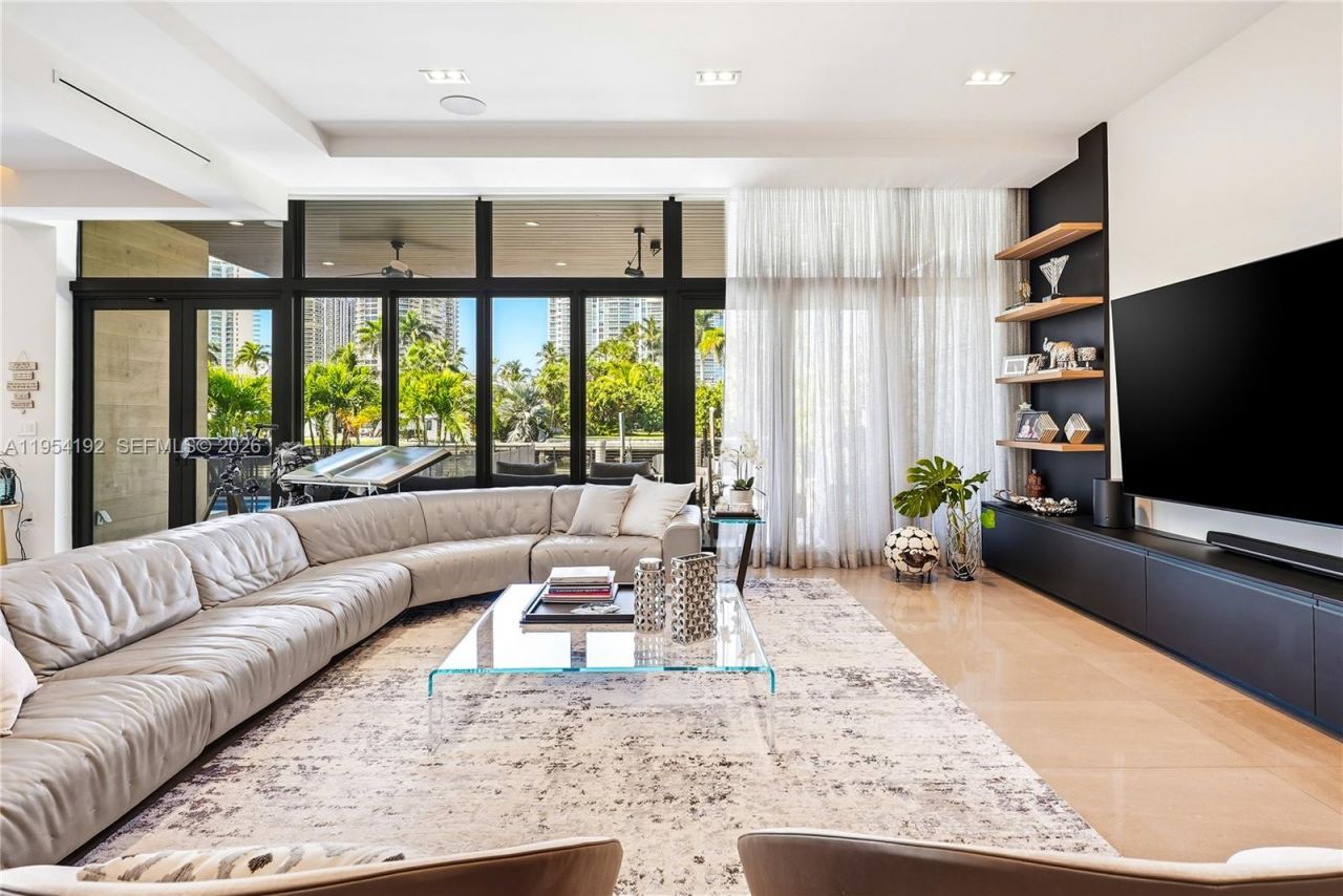 364 Golden Beach Dr , Golden Beach, FL 33160 Photo