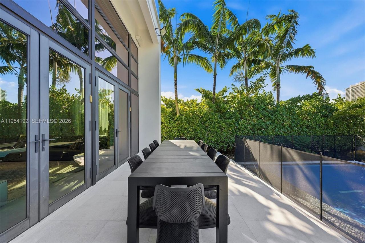 364 Golden Beach Dr , Golden Beach, FL 33160 Photo