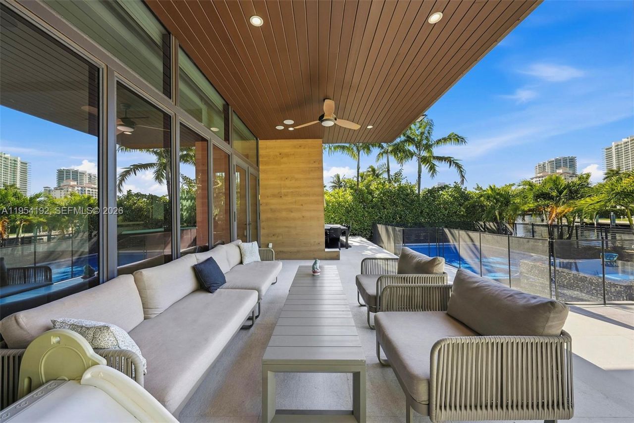 364 Golden Beach Dr , Golden Beach, FL 33160 Photo