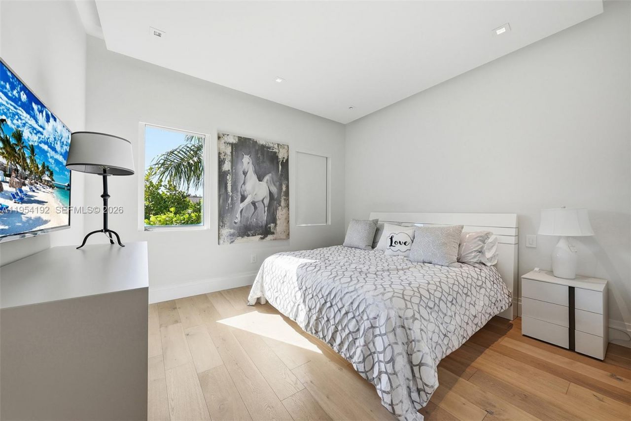 364 Golden Beach Dr , Golden Beach, FL 33160 Photo