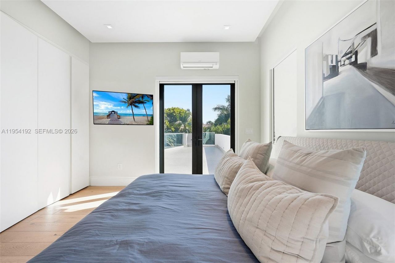 364 Golden Beach Dr , Golden Beach, FL 33160 Photo