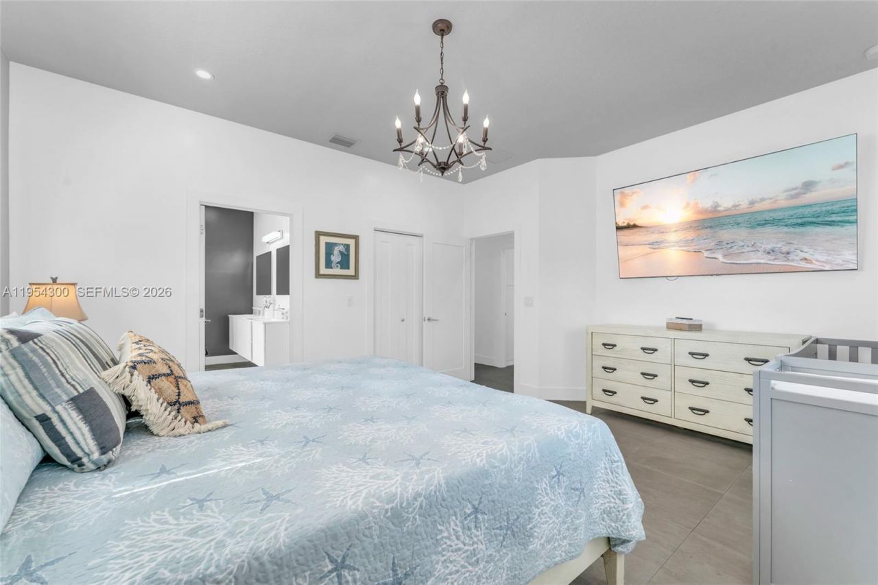 16 N Channel Dr, Key Largo, FL 33037 Photo