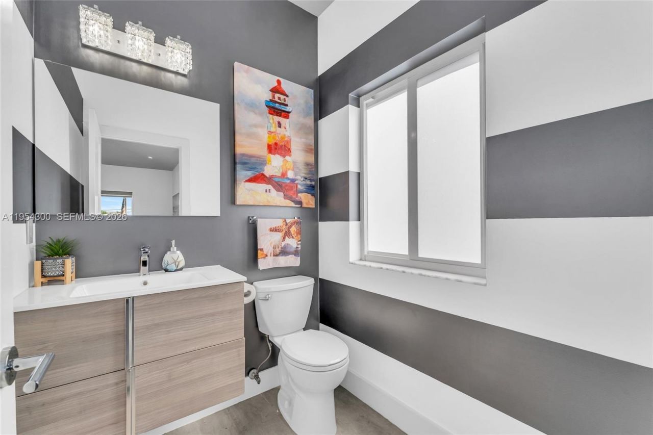 16 N Channel Dr, Key Largo, FL 33037 Photo