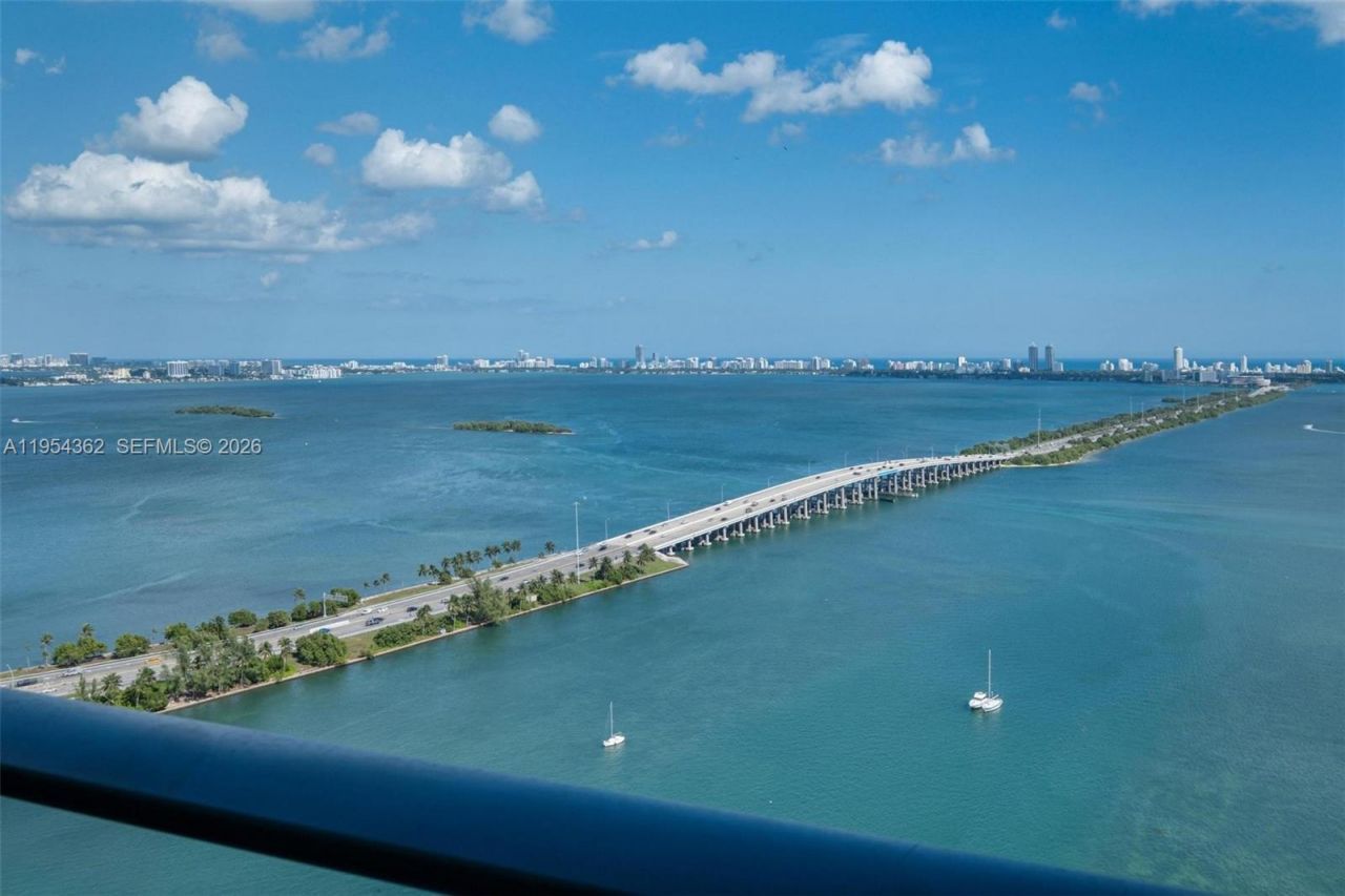 3131 NE 7th Ave , Unit 3605, Miami, FL 33137 Photo