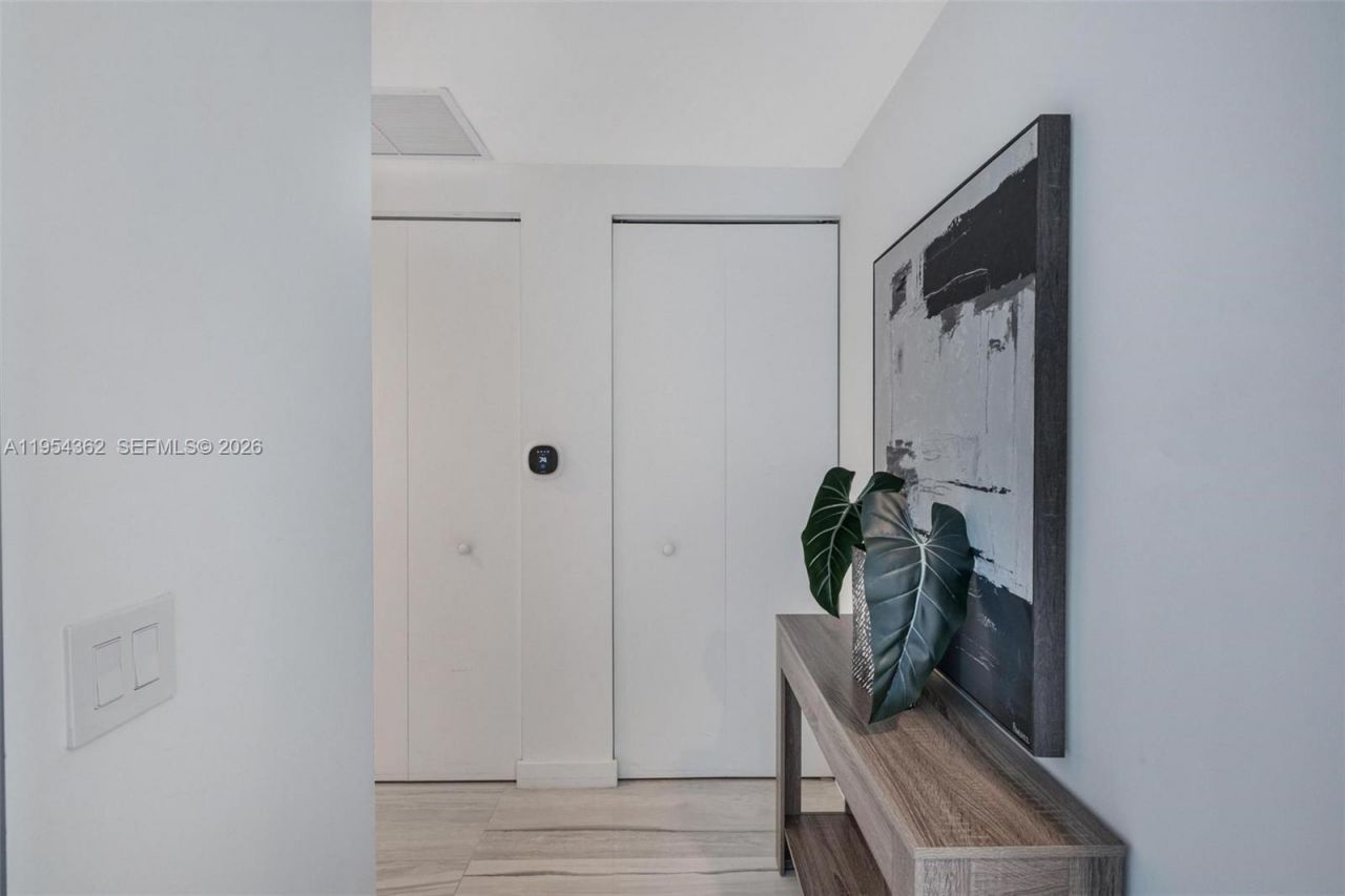 3131 NE 7th Ave , Unit 3605, Miami, FL 33137 Photo