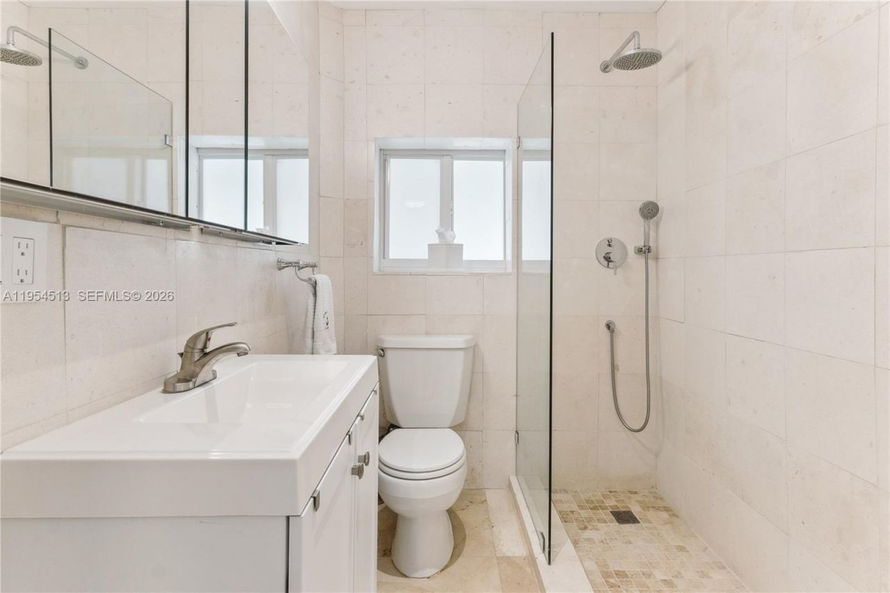 13801 S Biscayne River Rd, Unit 13801, Miami, FL 33161 Photo