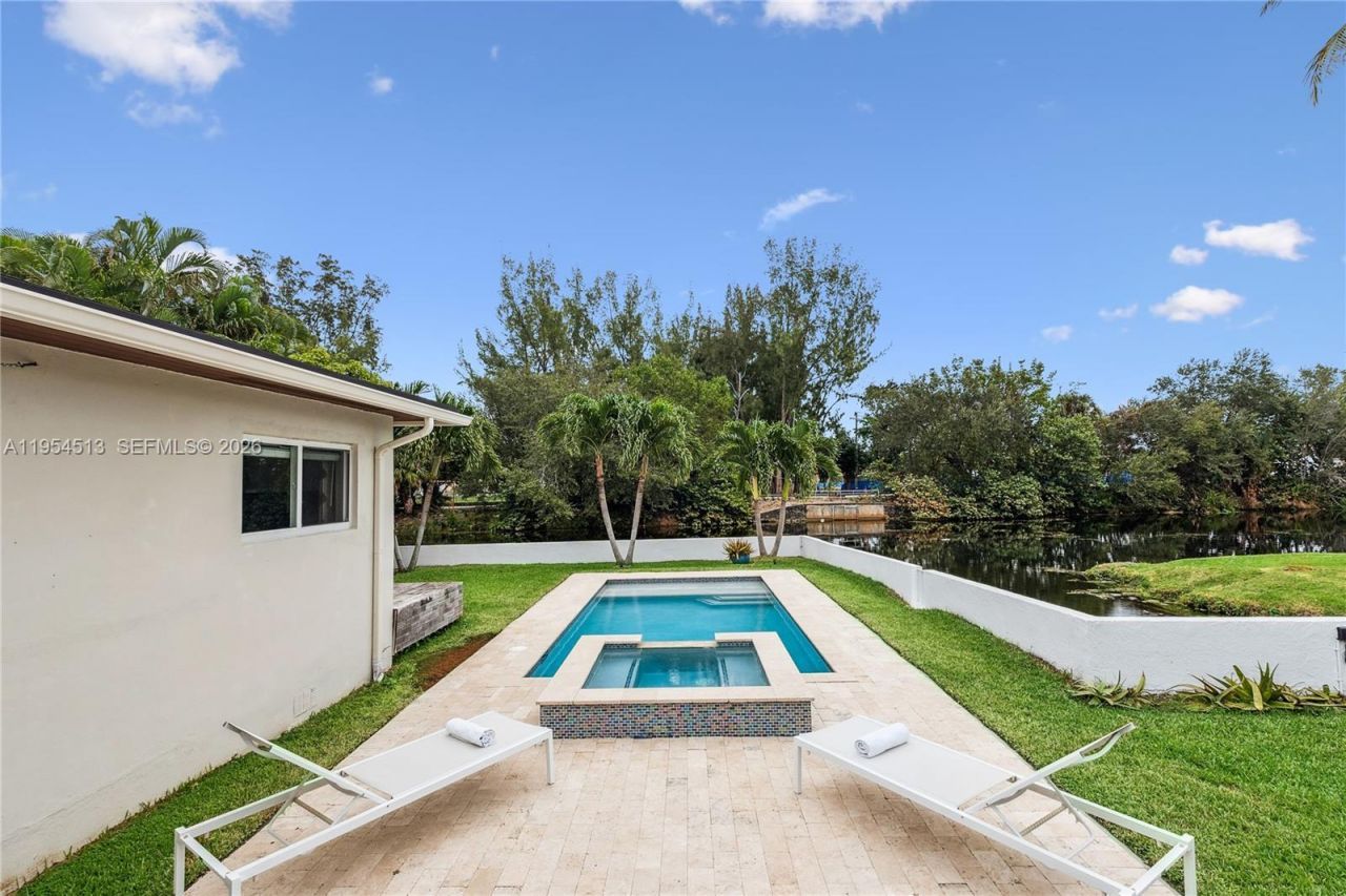 13801 S Biscayne River Rd, Unit 13801, Miami, FL 33161 Photo