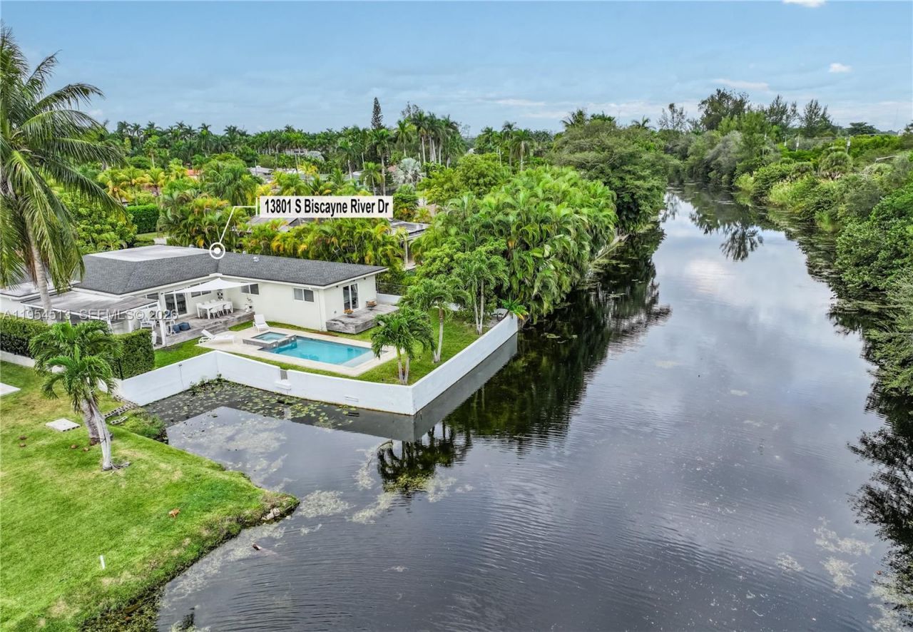 13801 S Biscayne River Rd, Unit 13801, Miami, FL 33161 Photo