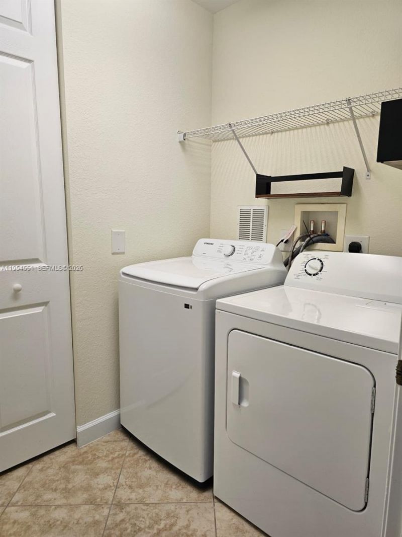 8255 NW 128th Ln, Unit 19-C, Parkland, FL 33076 Photo