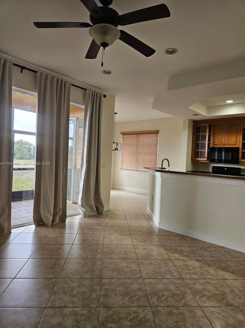 8255 NW 128th Ln, Unit 19-C, Parkland, FL 33076 Photo