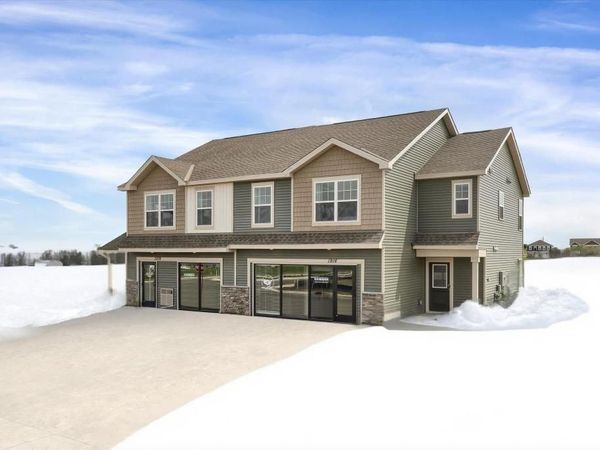 1916 Highview Terrace, Shakopee, MN 55379