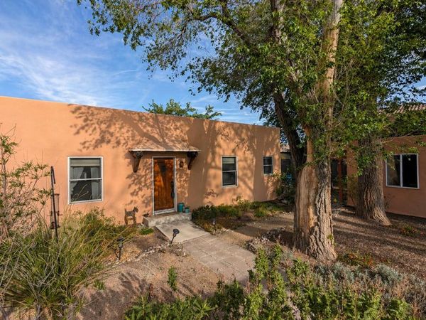 2334 Rio Grande Boulevard NW, Albuquerque, NM 87104