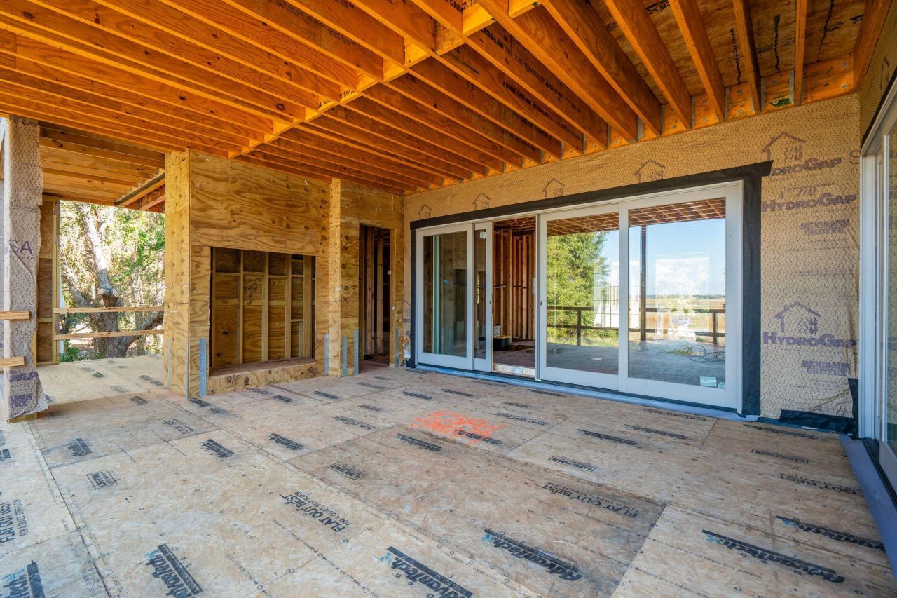 2910 Jasper Boulevard Photo 9