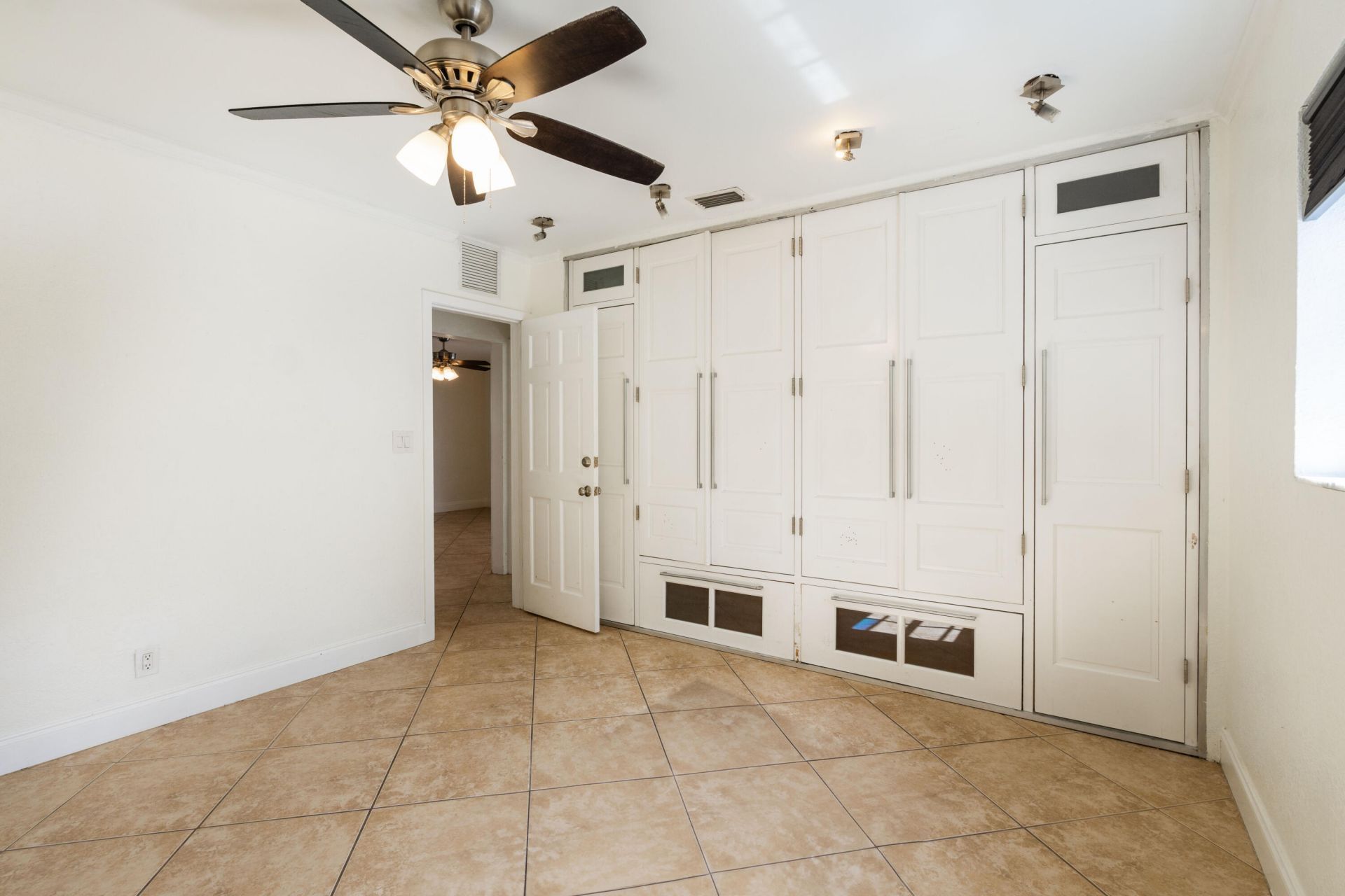 1139 NW 1st Avenue, Fort Lauderdale, FL 33311 Photo