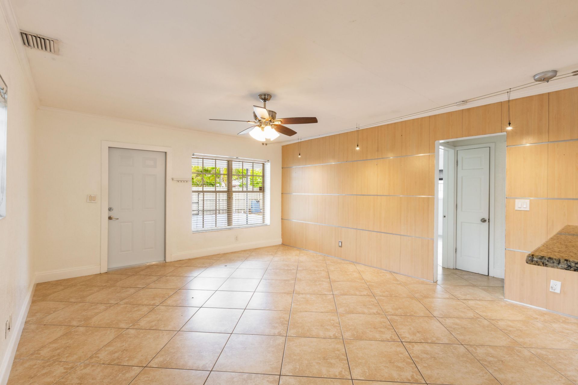 1139 NW 1st Avenue, Fort Lauderdale, FL 33311 Photo