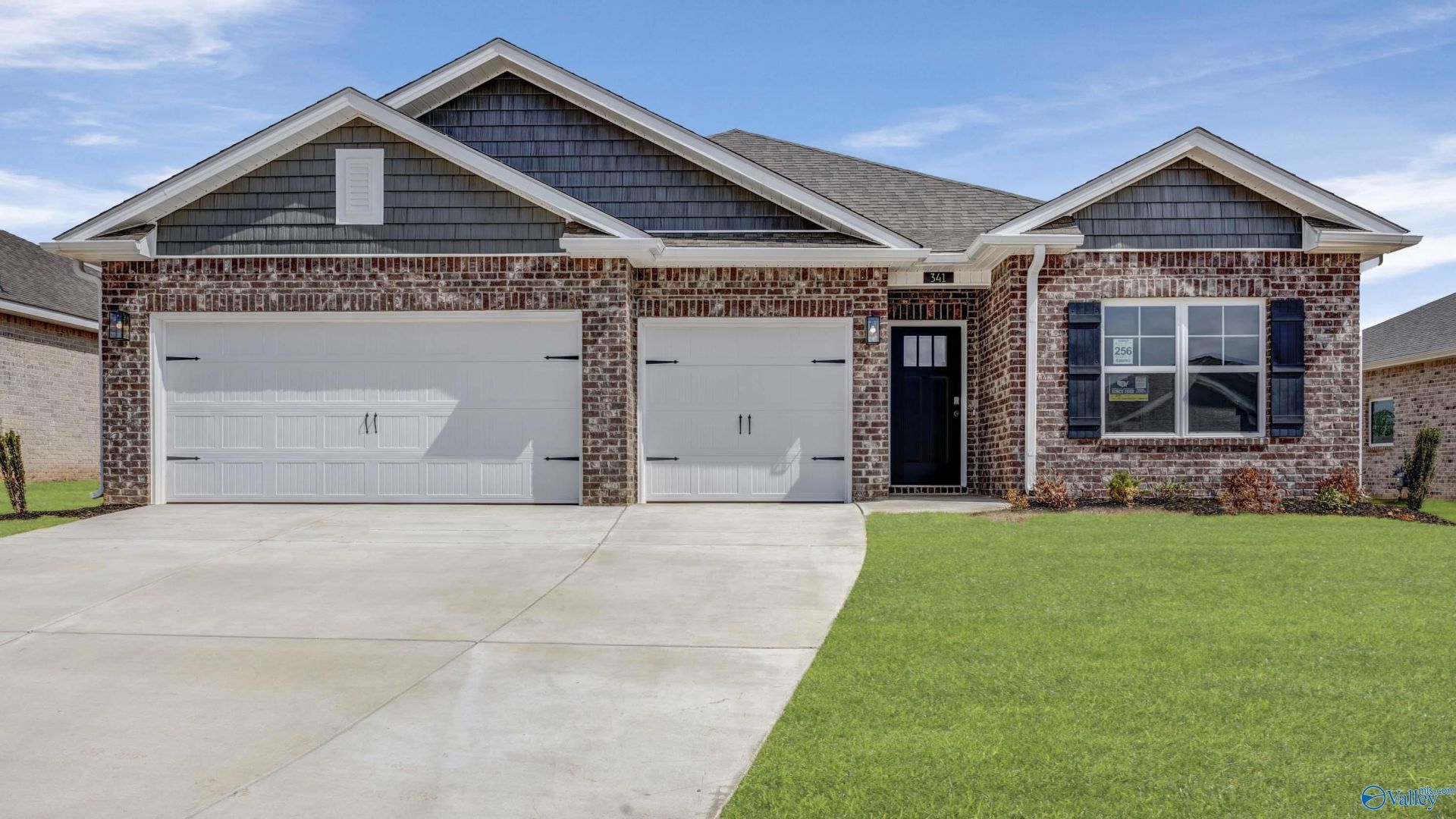 341 Jackson Point Circle, Huntsville, AL 35811 Main Photo
