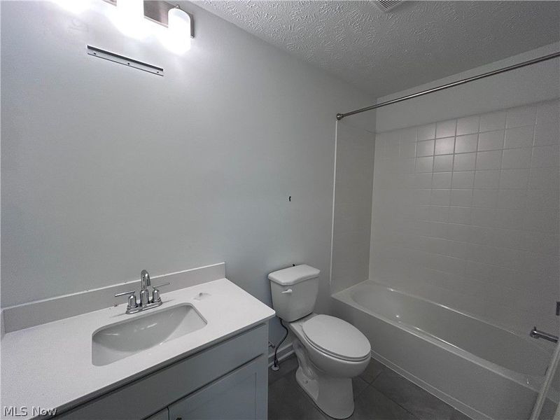 5083 Shepherds Glen, Willoughby, OH 44094 Photo 15