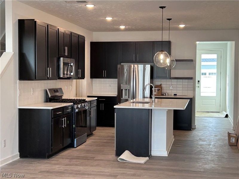 5083 Shepherds Glen, Willoughby, OH 44094 Photo 5