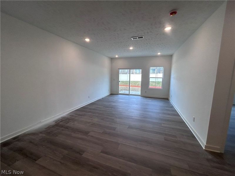 5083 Shepherds Glen, Willoughby, OH 44094 Photo 6