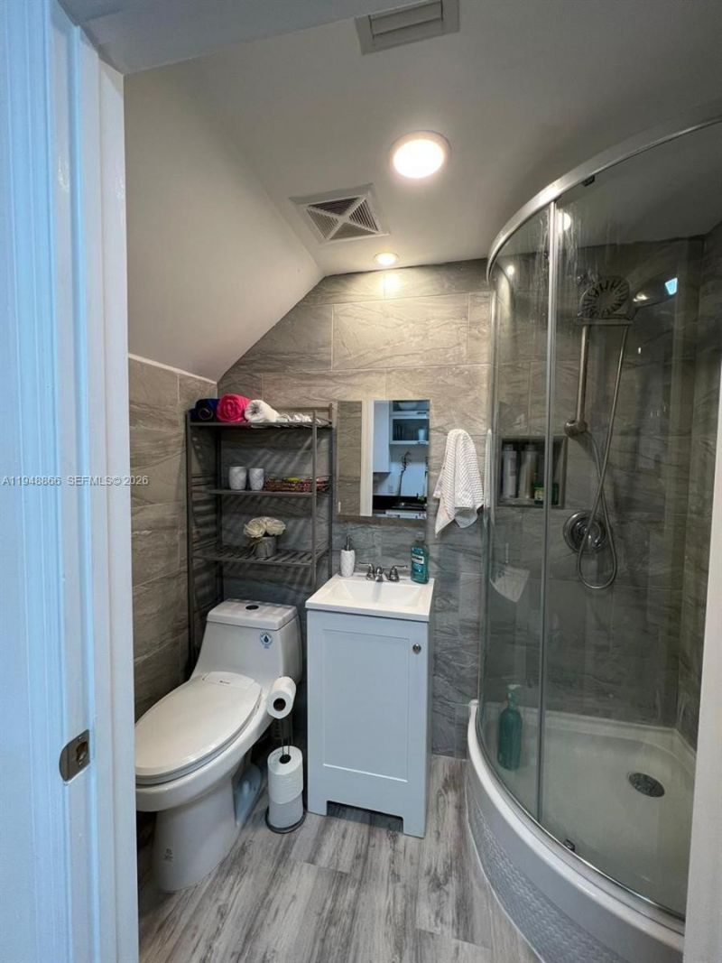 60 SW 13th St , Unit 3013, Miami, FL 33130 Photo