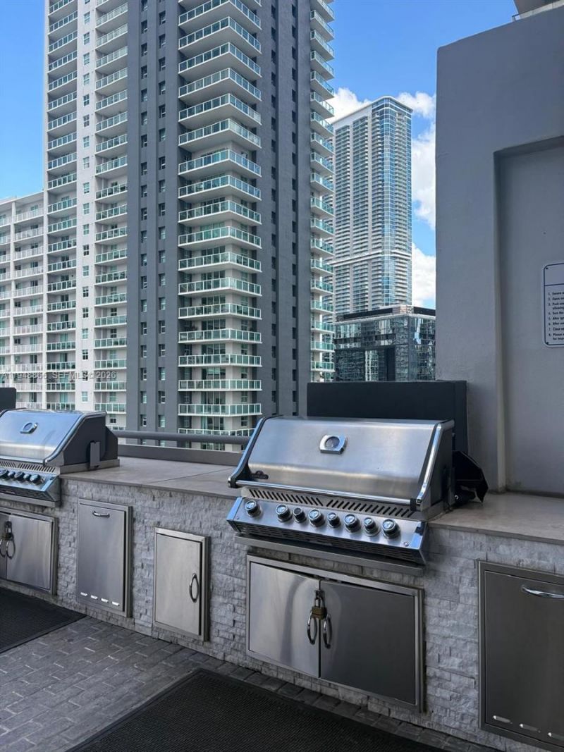 60 SW 13th St , Unit 3013, Miami, FL 33130 Photo