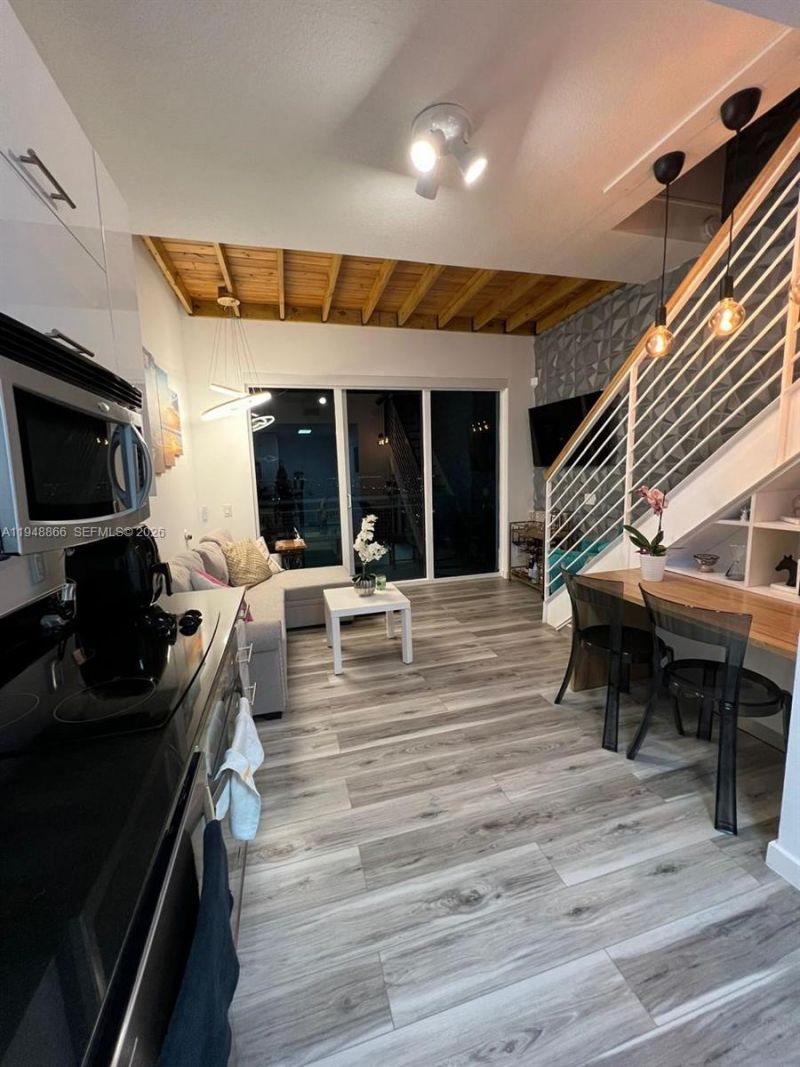 60 SW 13th St , Unit 3013, Miami, FL 33130 Photo