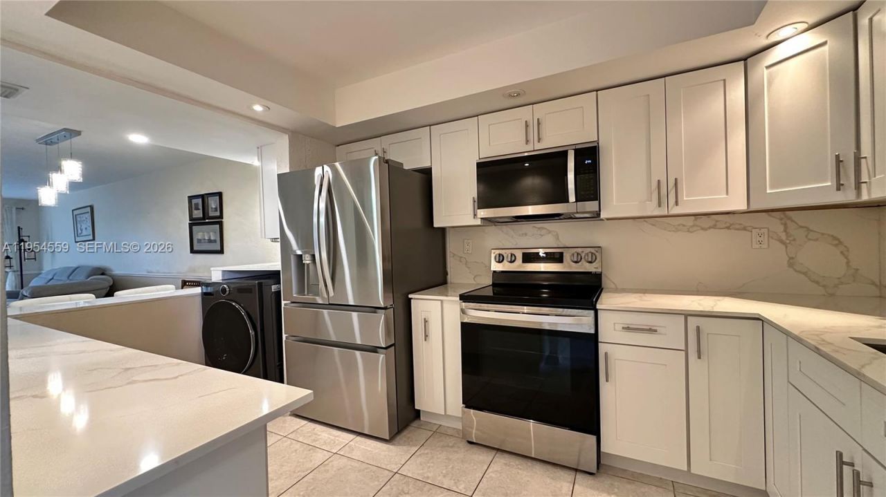 6200 NW 44th St , Unit 208, Lauderhill, FL 33319 Photo