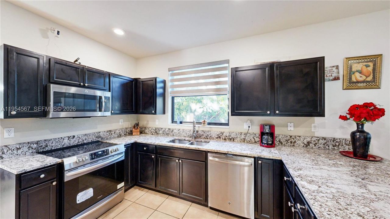 174 SE 35th Ave, Homestead, FL 33033 Photo