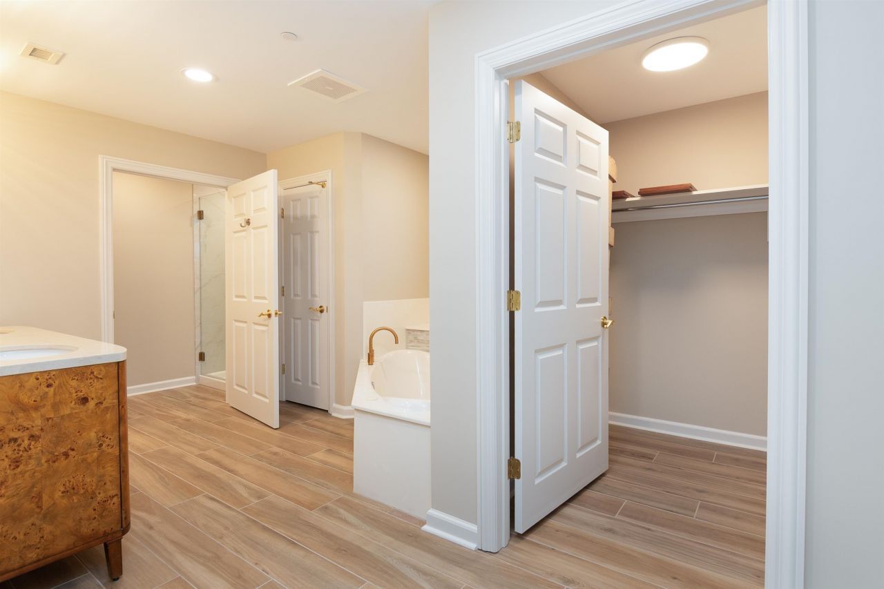 8500 Margate Circle Photo 41