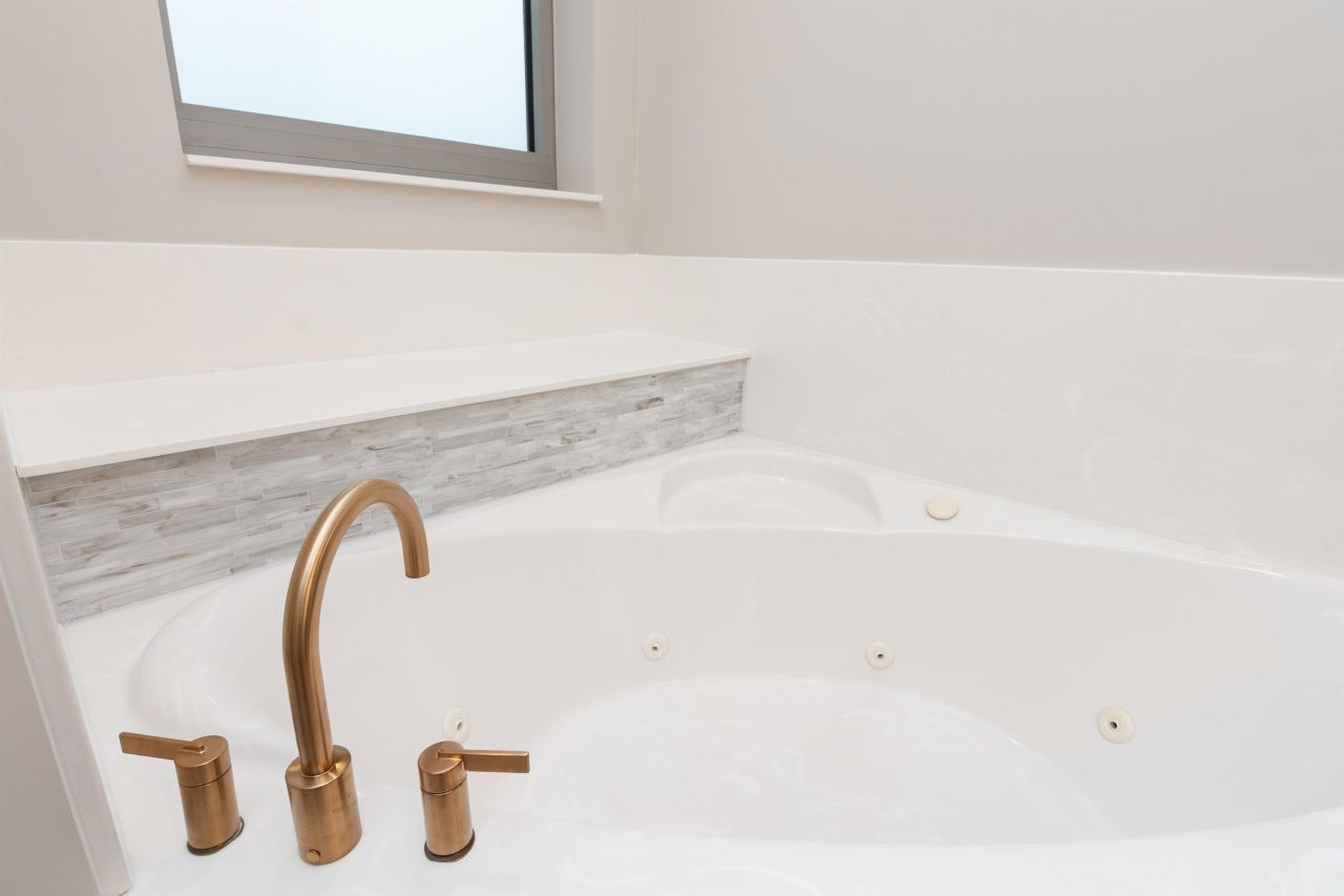 8500 Margate Circle Photo 45