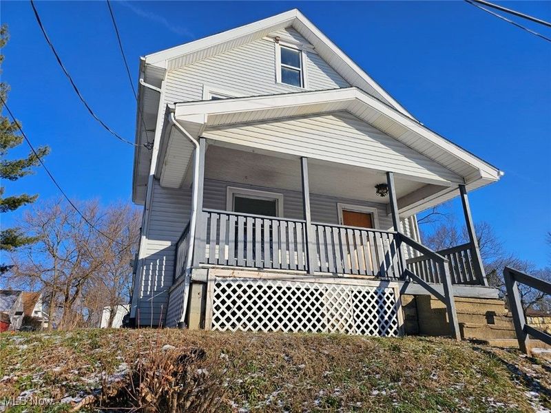 1411 Laiblin Place NE, Canton, OH 44705 Photo 2