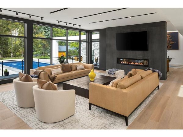 4513X Laguna Drive, Edina, MN 55435