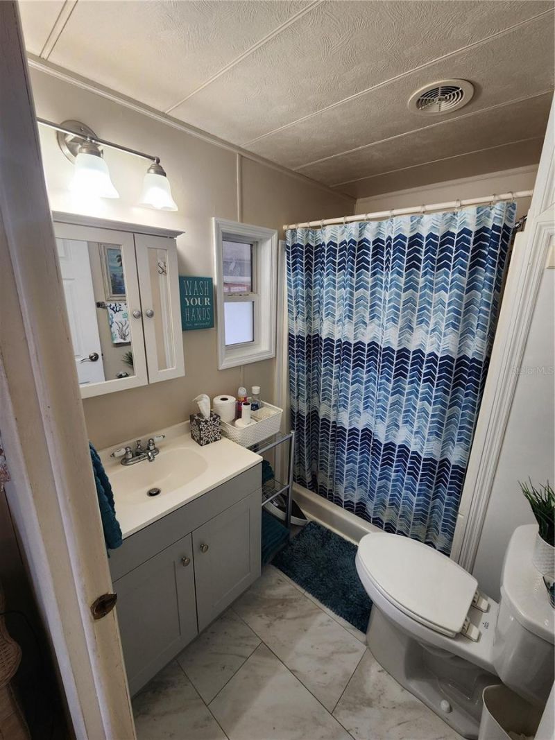 808 53rd Avenue E, Unit 22, Bradenton, FL 34203 Photo