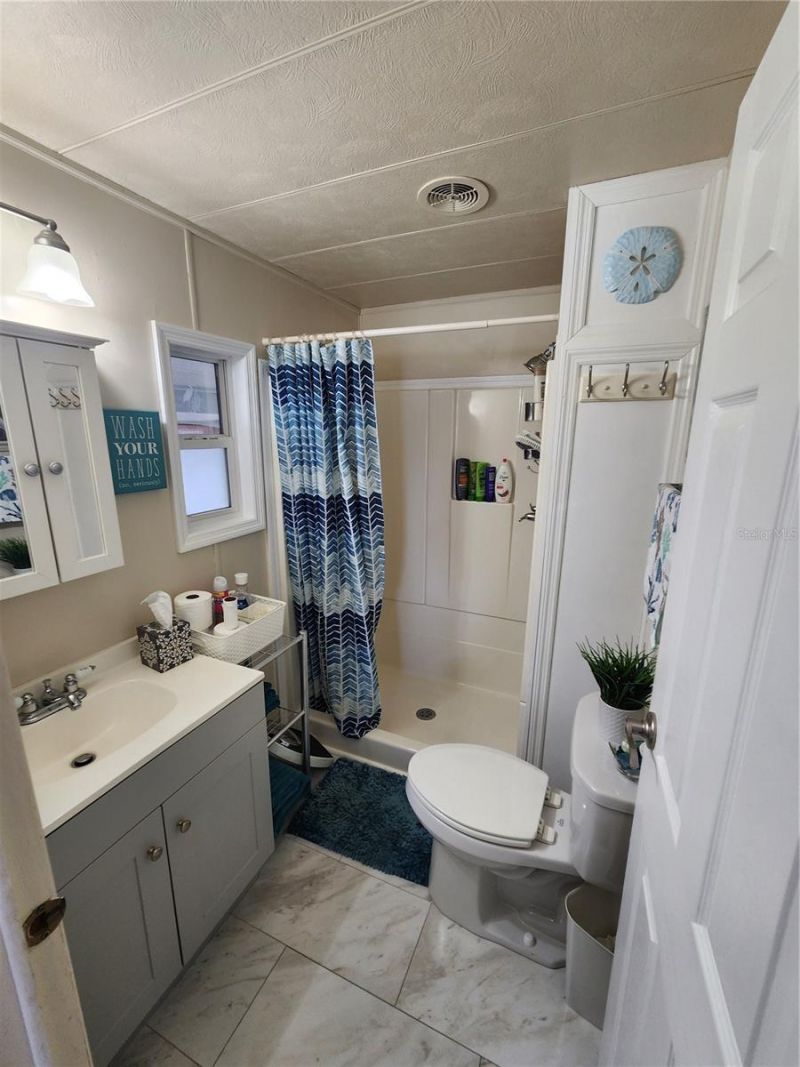 808 53rd Avenue E, Unit 22, Bradenton, FL 34203 Photo