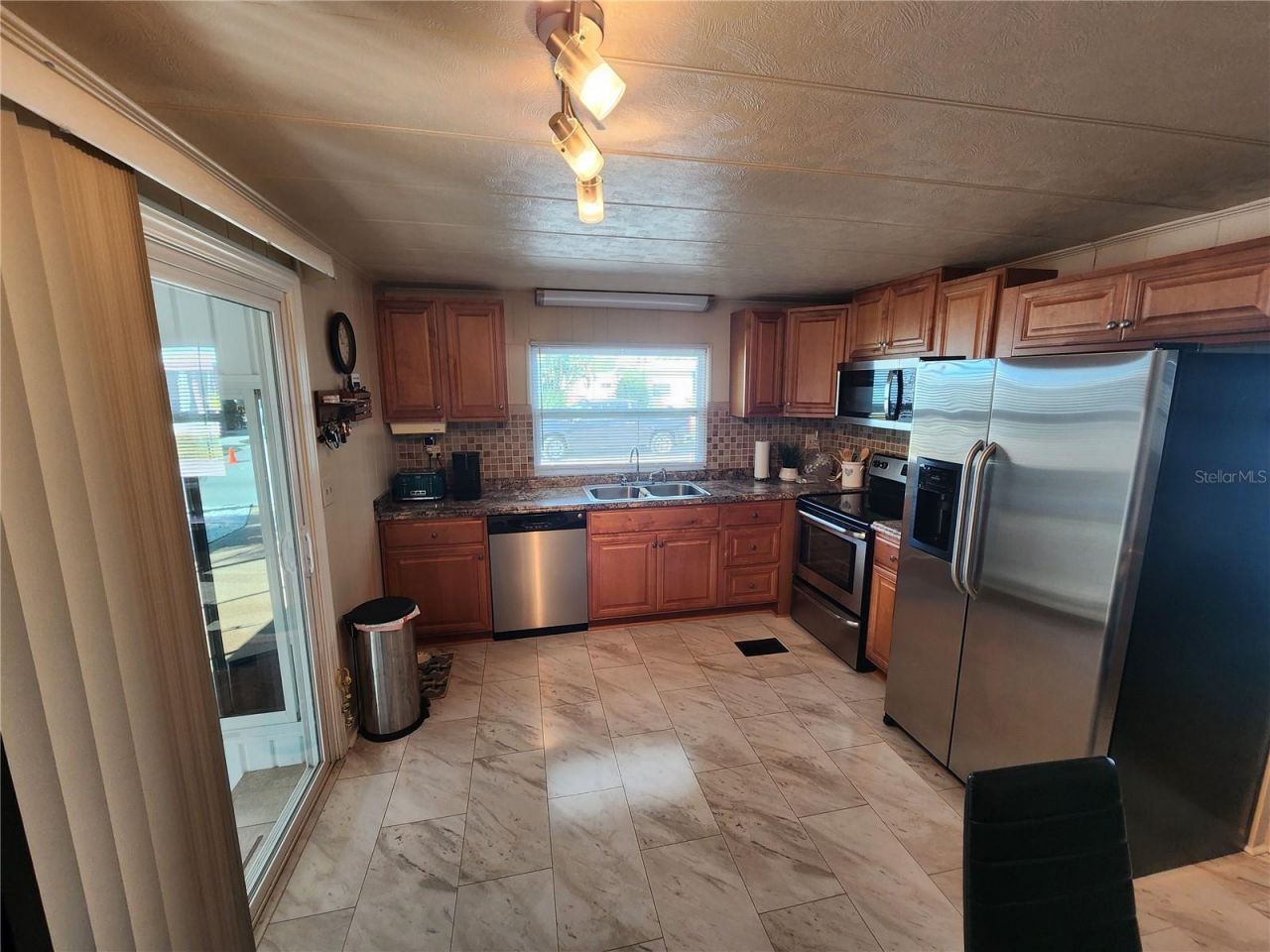 808 53rd Avenue E, Unit 22, Bradenton, FL 34203 Photo