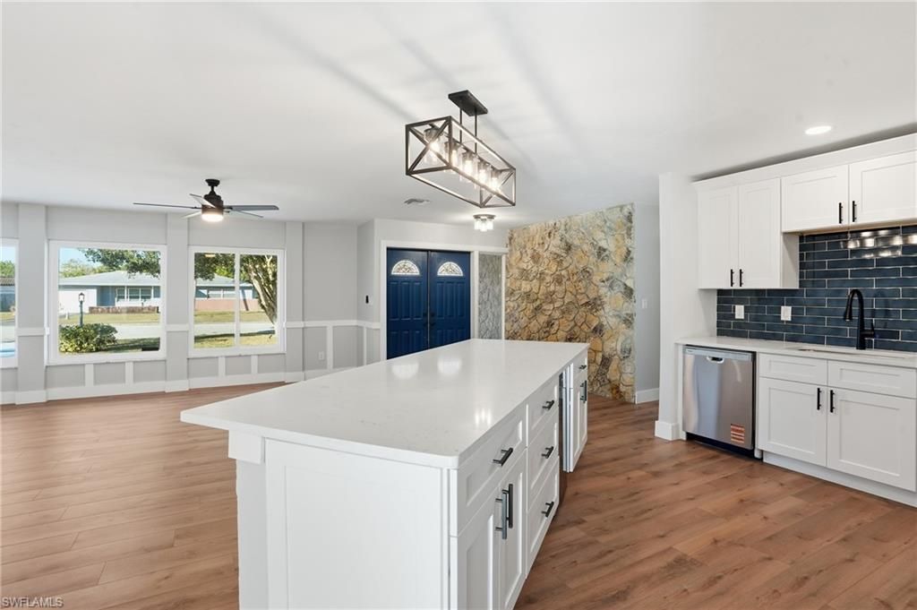 113 E Lake Dr, Lehigh Acres, FL 33936 Photo