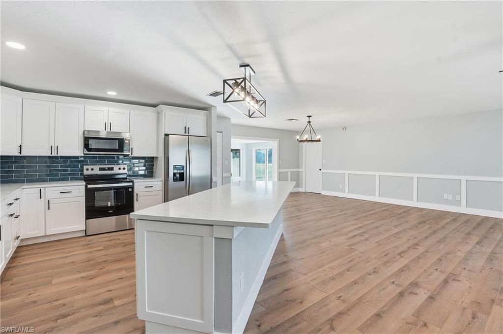 113 E Lake Dr, Lehigh Acres, FL 33936 Photo